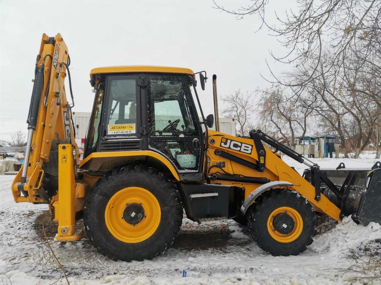 JCB 3CXT зимой